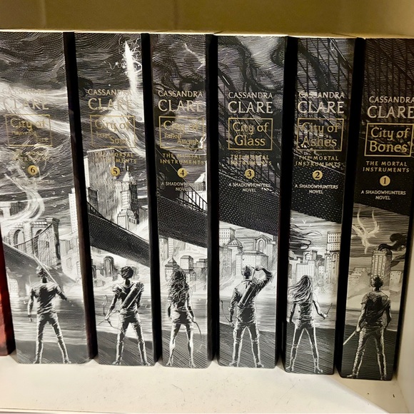 Mortal Instruments 6 Book Set (NEW) - Picture 1 of 5